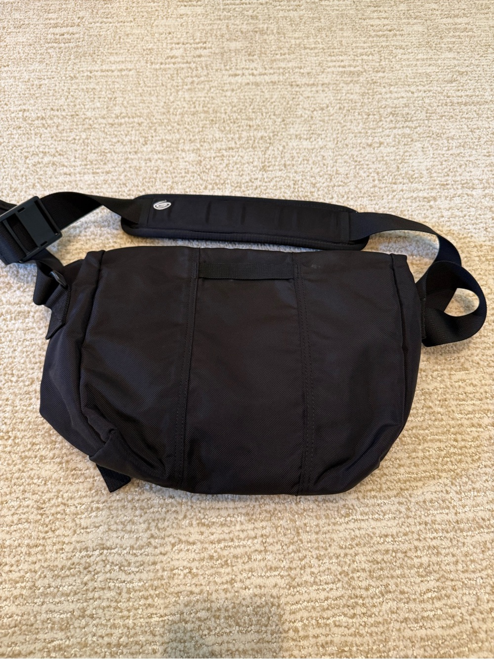 Timbuk2 Black Nylon Messenger Bag with Padded Strap - Picture 6 of 8